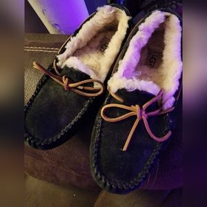 Womans UGG slippers